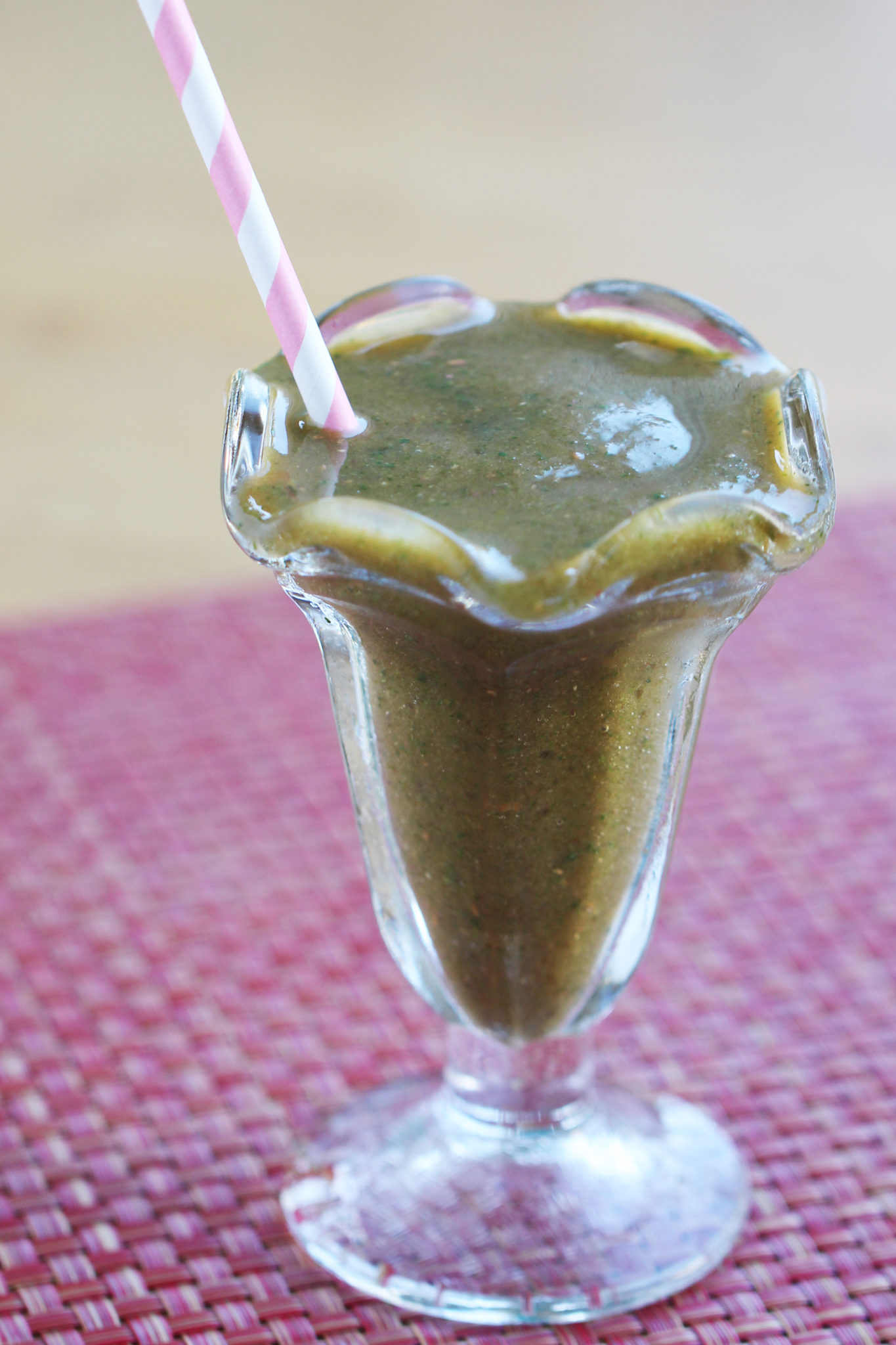 Kale Raspberry Mango